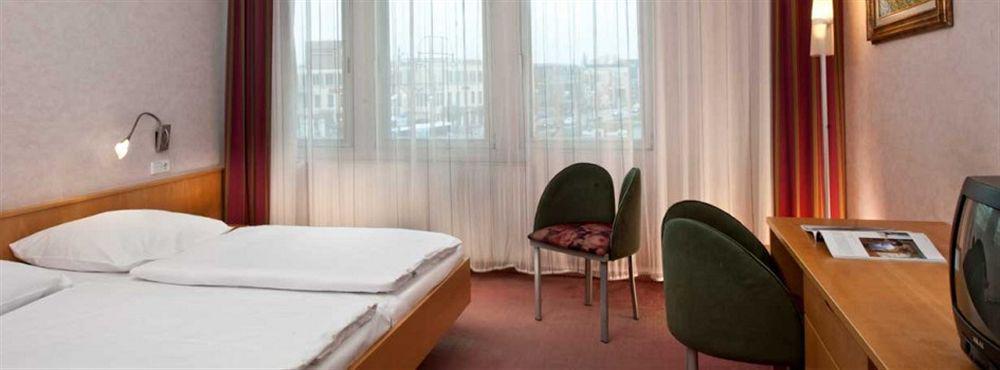 Hotel Baerlin 2*